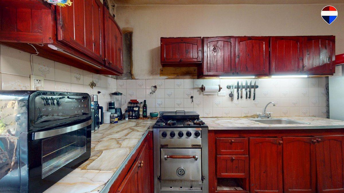 Foto de VENTA CASA 3 AMBIENTES CON LOCAL EN MORON, imagen 5
