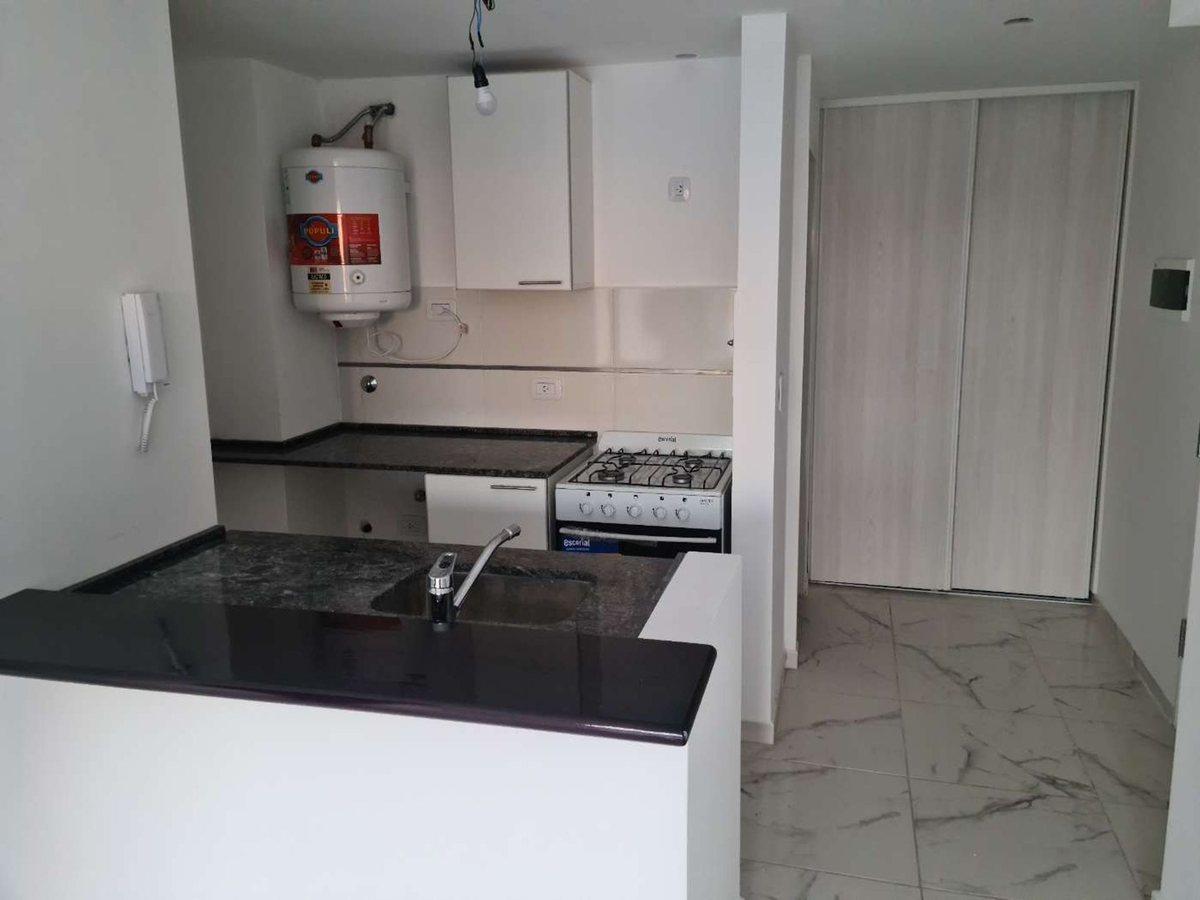 Foto de VENTA DE MONOAMBIENTE EN SANTOS LUGARES CON RENTA, imagen 4