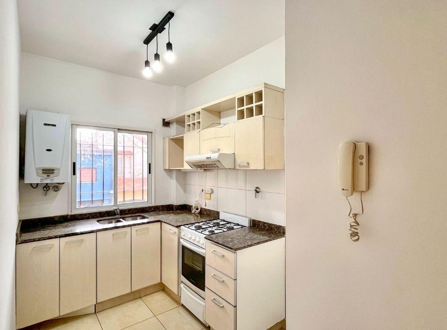 Foto de Venta PH 3 amb. al Frente Devoto Patio Balcon, imagen 4