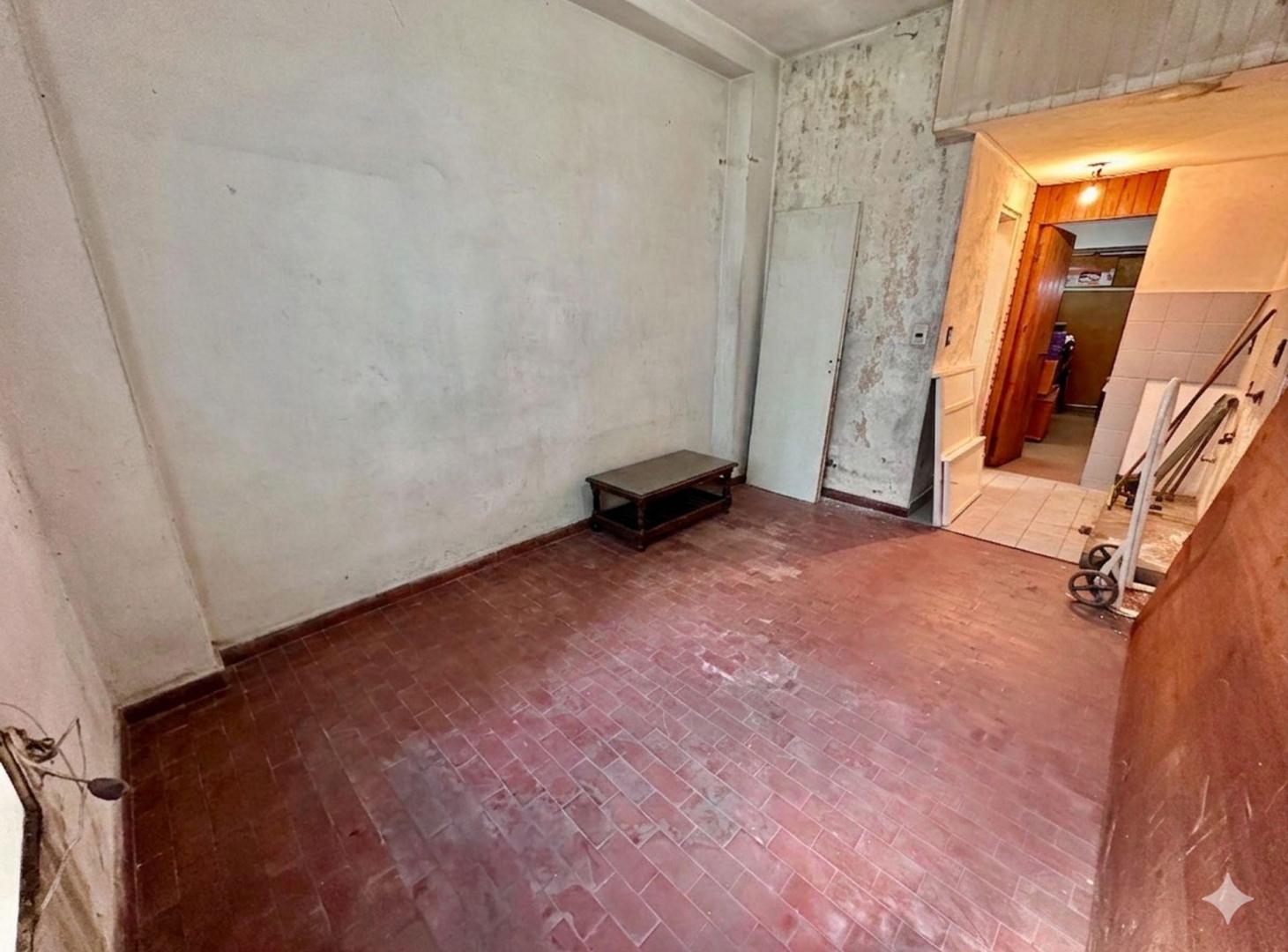 Foto de LOCAL COMERCIAL EN VENTA VILLA LYNCH - PERMUTA, imagen 2