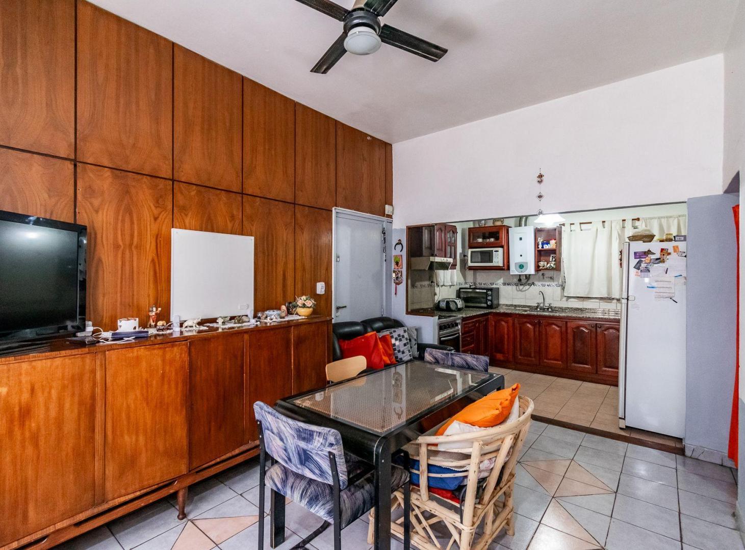Foto de VENTA PH 3 AMB EN CASEROS C/ PATIO - APTO CRÉDITO, imagen 3