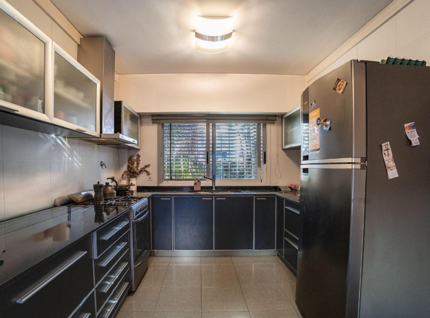 Foto de Casa 4 Amb 2 planta Venta en Caseros Apto credito, imagen 4