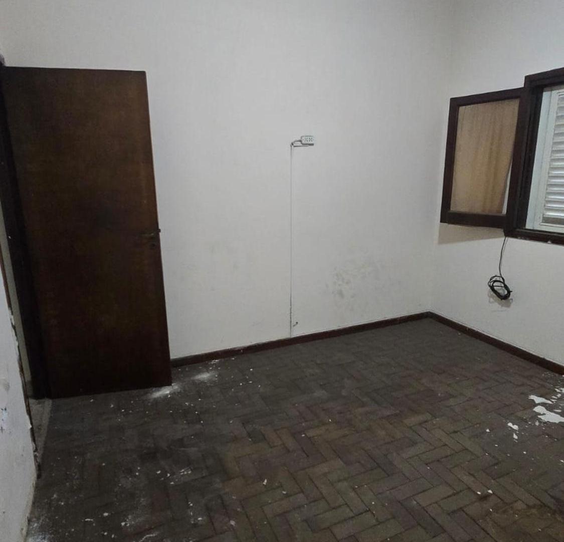 Foto de VENTA CASA EN DOS PLANTAS SOBRE LOTE PROPIO, imagen 5