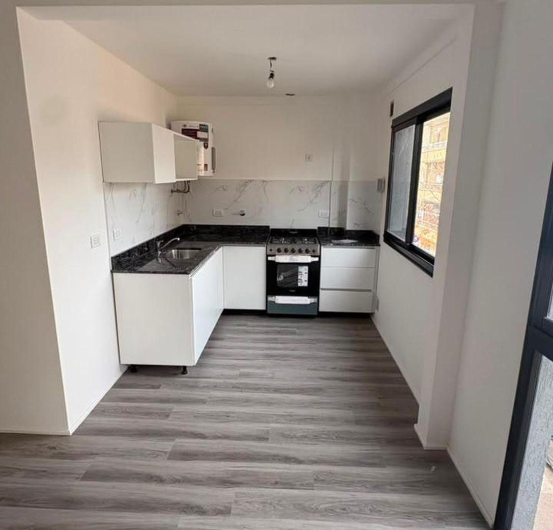 Foto de Alquiler Dpto 2 amb c/balcón Villa Devoto, imagen 5