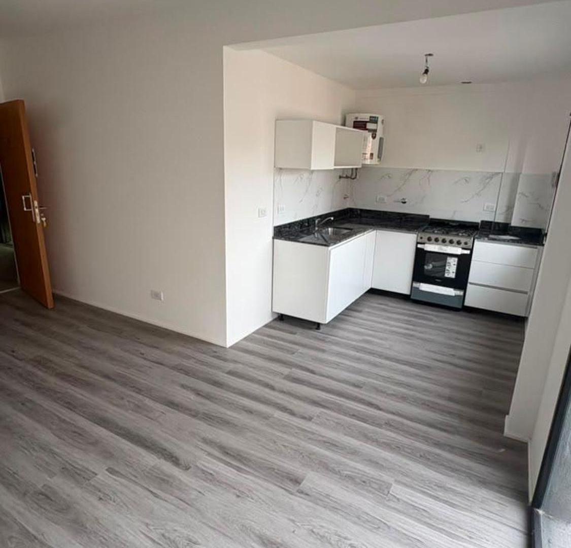 Foto de Alquiler Dpto 2 amb c/balcón Villa Devoto, imagen 3