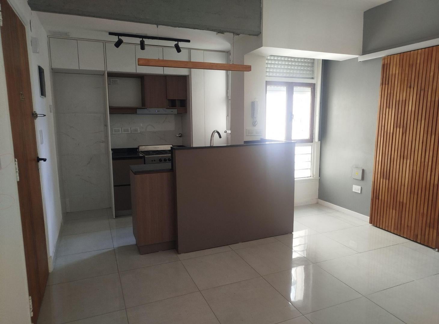 Foto de ALQUILER DEPTO. 2 AMB. RECICLADO VILLA DEVOT0, imagen 2