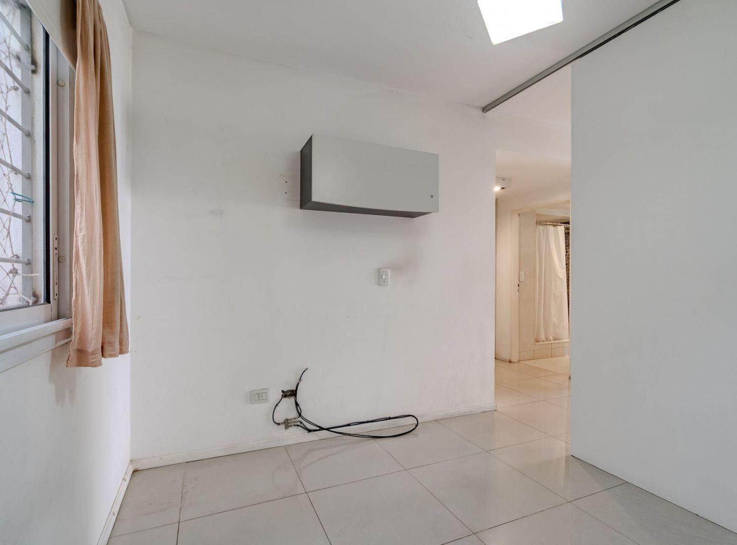 Foto de VENTA DOS AMBIENTES CON BALCÓN AGRONOMÍA APTO CRED, imagen 2