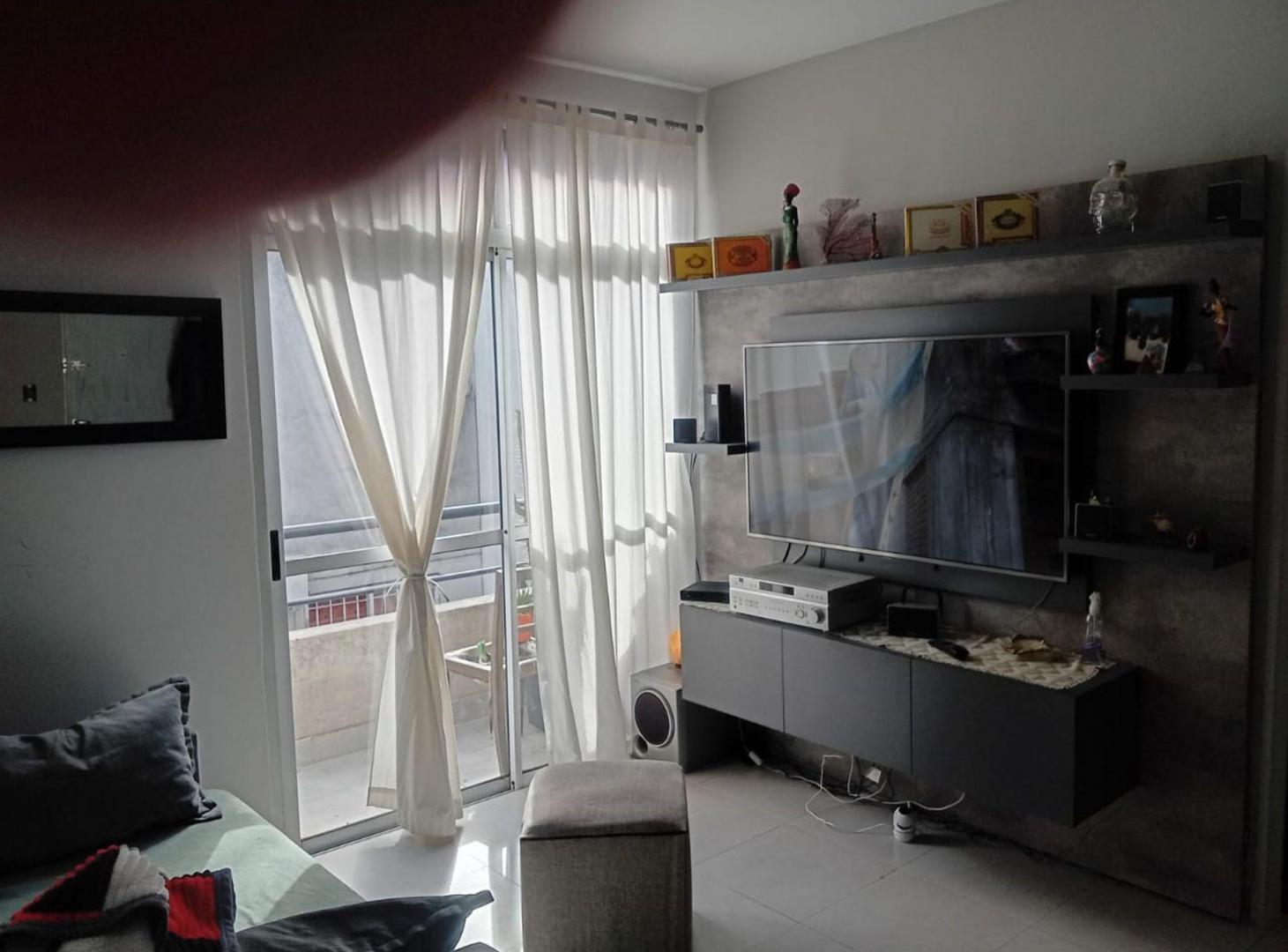 Foto de VENTA PH 3 AMB CON TERREZA PROPIA- V. URQUIZA CABA, imagen 5