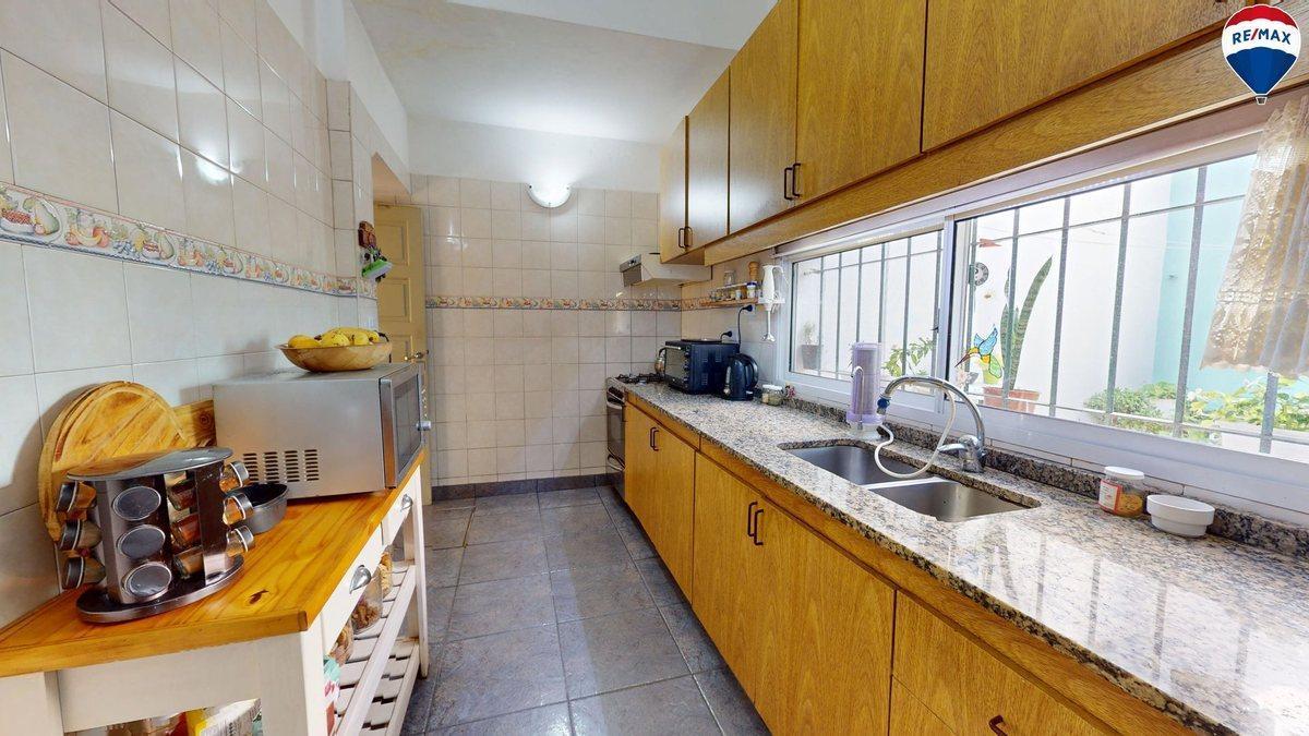 Foto de Venta casa 4 amb con patio y cochera Florida, imagen 1