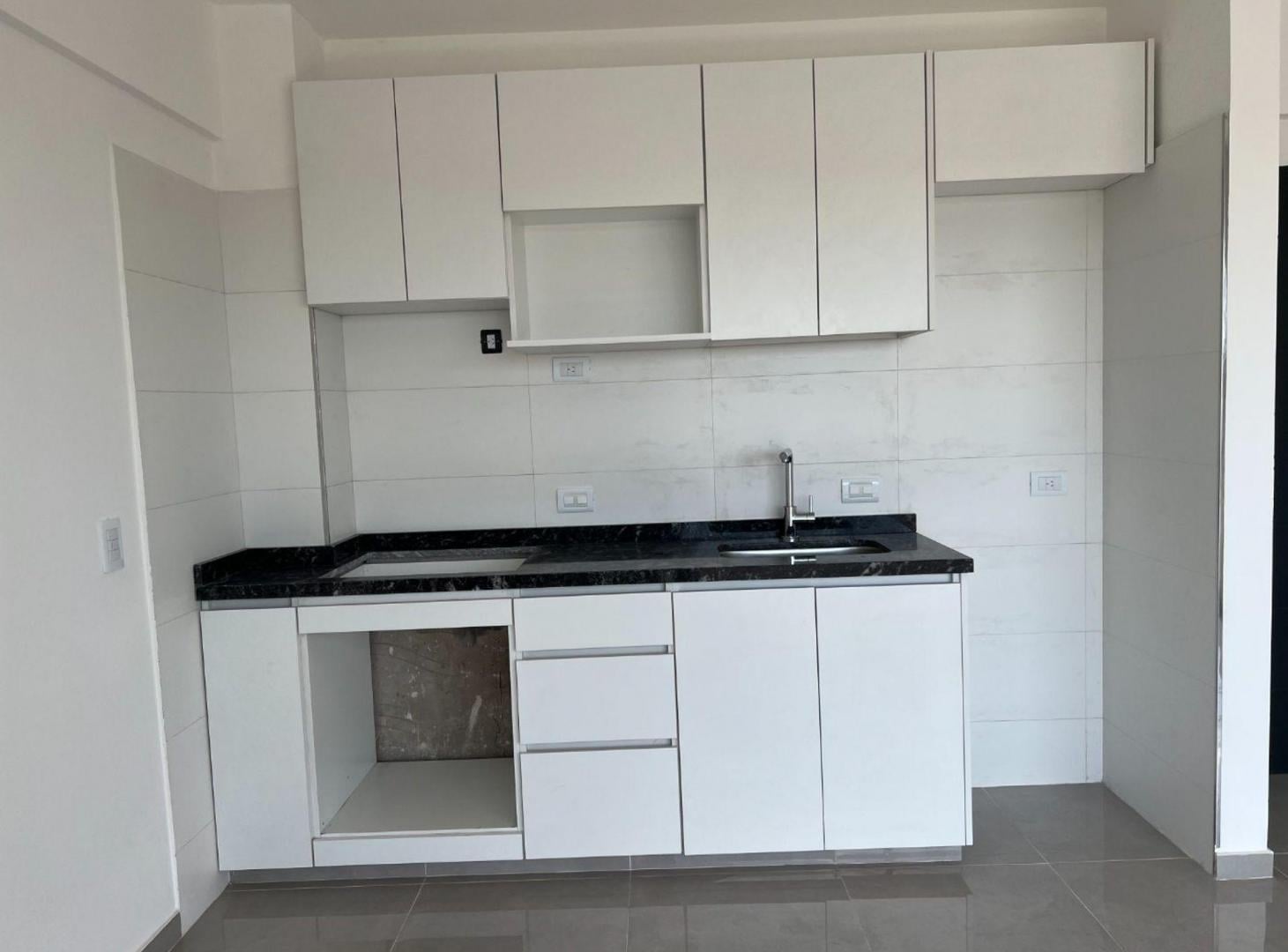 Foto de VENTA DEPTO 2 AMB CON BALCON - SAENZ PEÑA, imagen 4