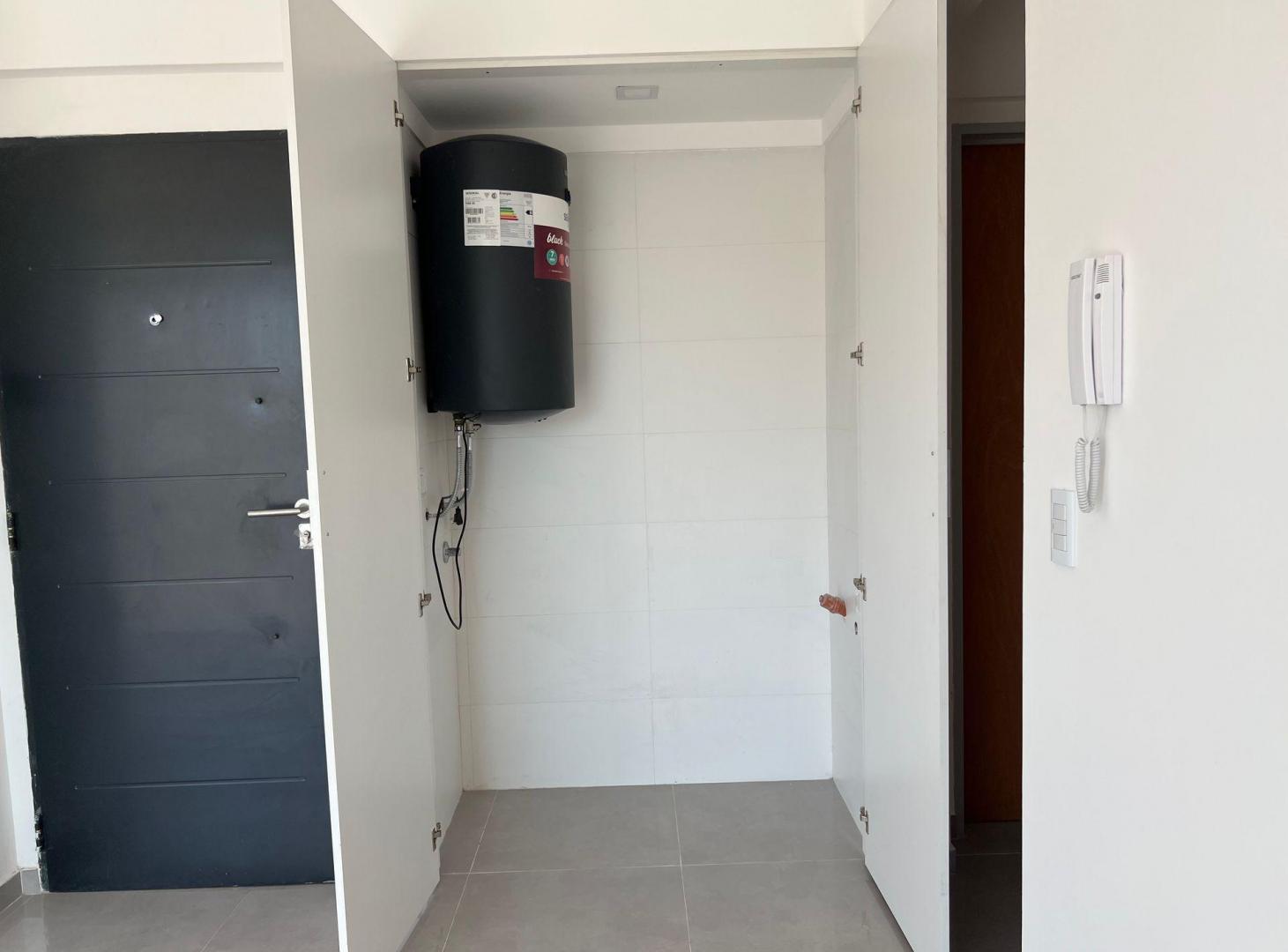 Foto de VENTA DEPTO 2 AMB CON BALCON - SAENZ PEÑA, imagen 2
