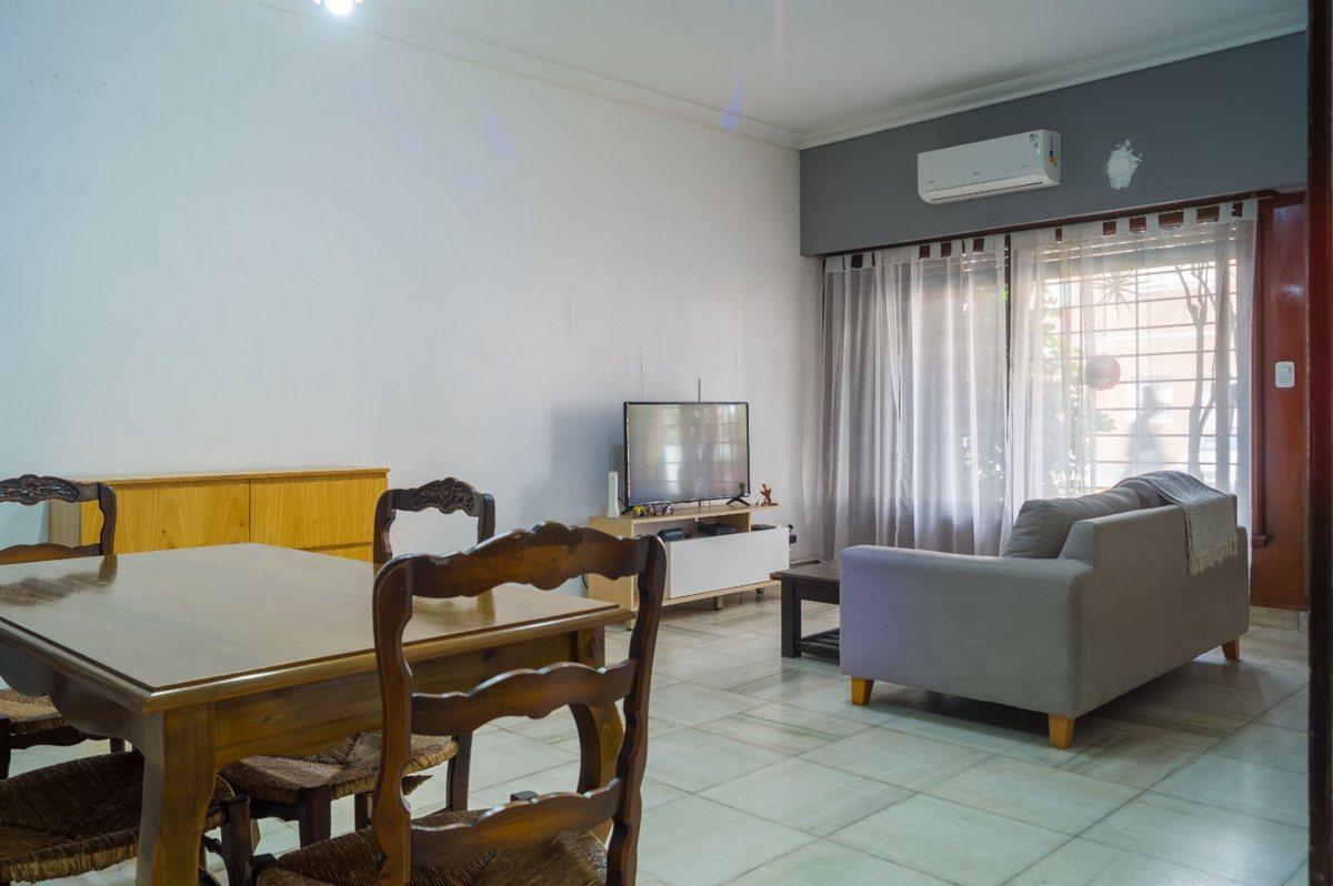 Foto de VENTA PH 3 AMB P.B AL FRENTE COCHERA VILLA LURO, imagen 3