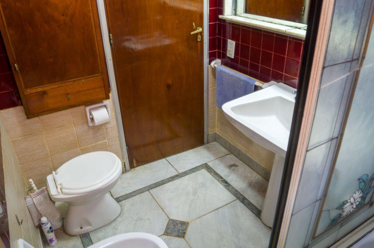 Foto de VENTA PH 3 AMB P.B AL FRENTE COCHERA VILLA LURO, imagen 4