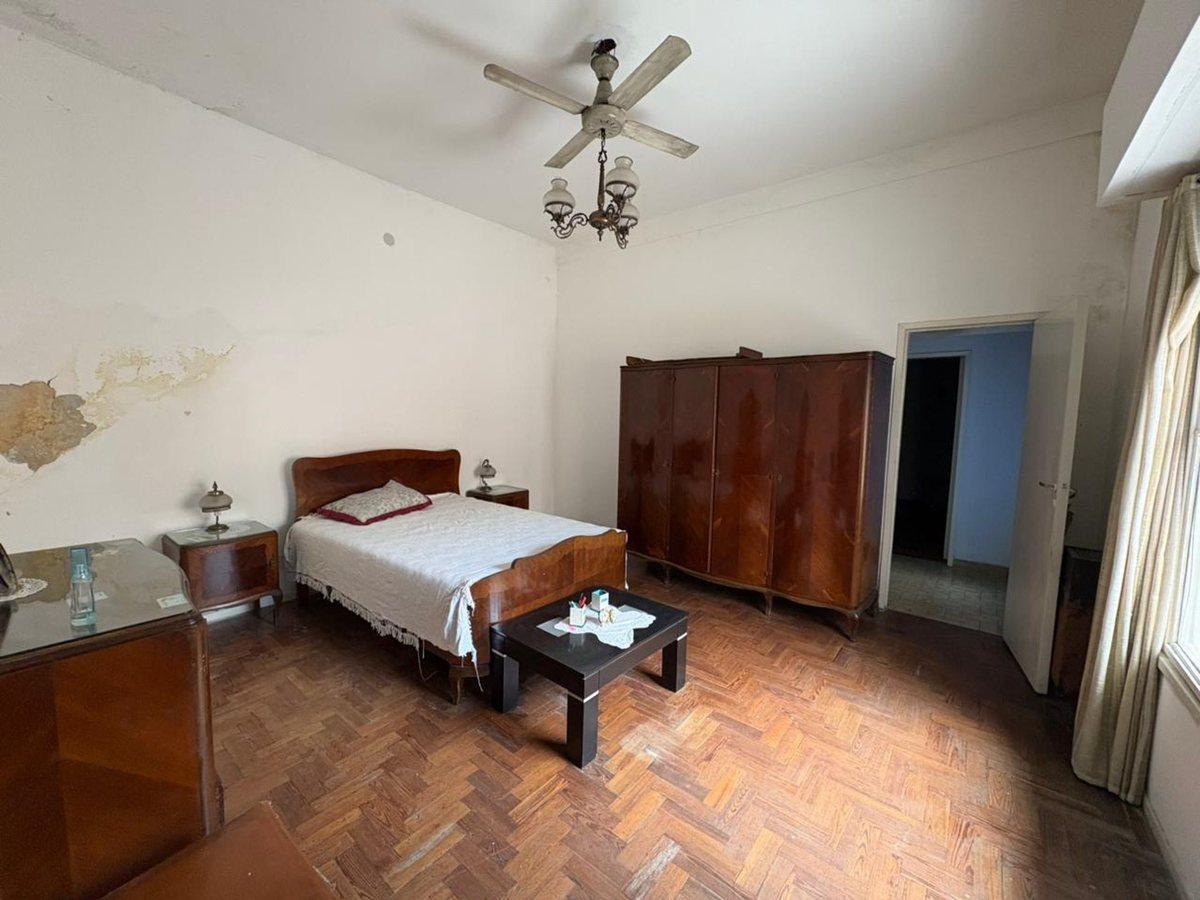 Foto de VENTA PH 3 AMB A REFACCIONAR C/TERRAZA SAENZ PEÑA, imagen 5