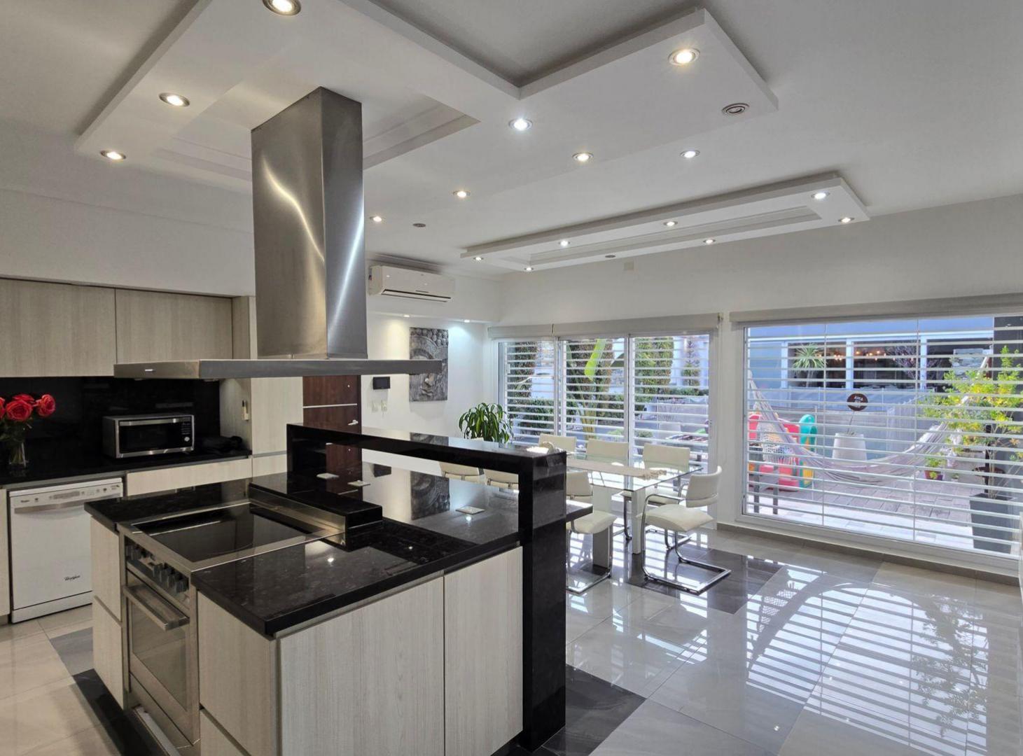 Foto de CASA 6AMB, PISCINA, QUINCHO Y GIMNASIO EN R. MEJIA, imagen 4
