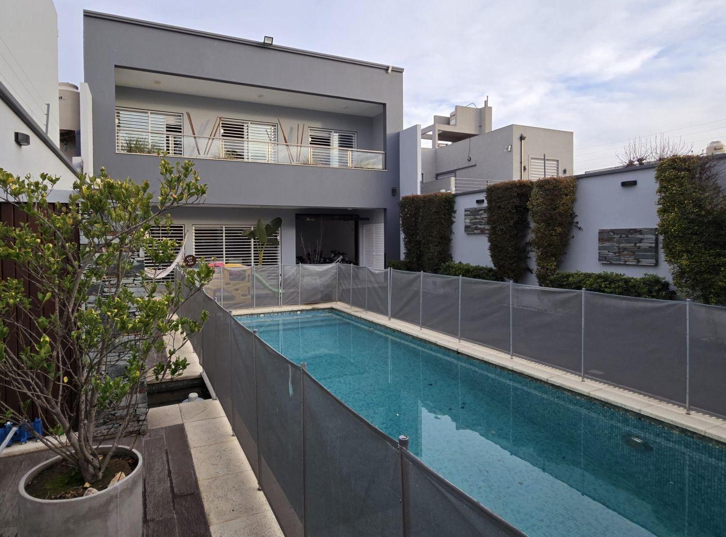 Foto de CASA 6AMB, PISCINA, QUINCHO Y GIMNASIO EN R. MEJIA, imagen 1