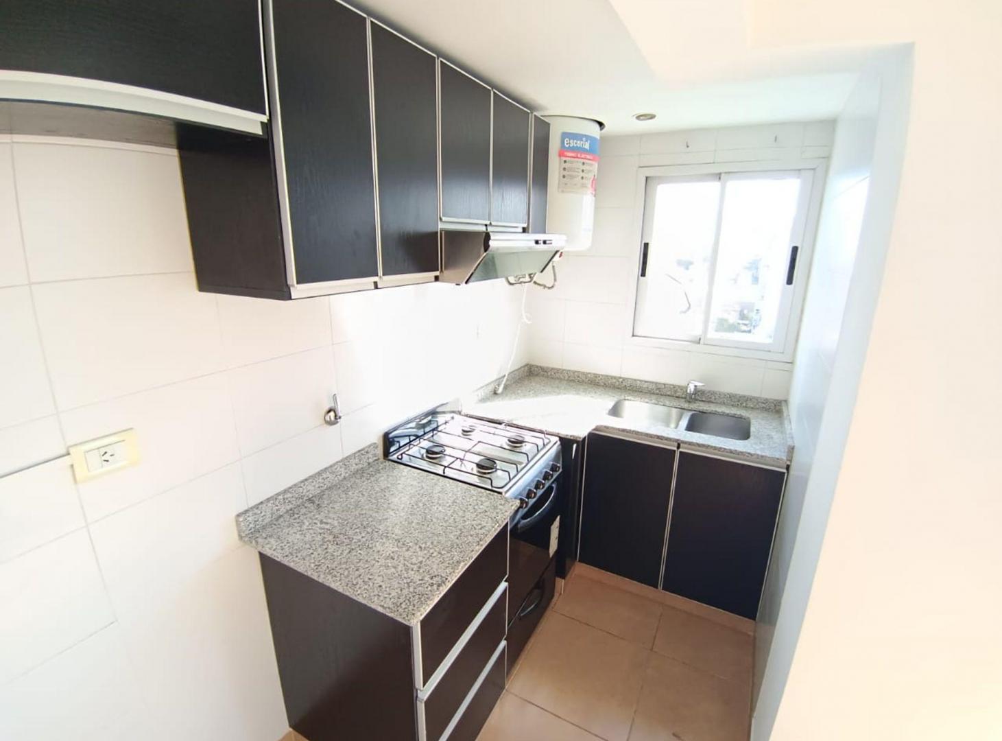 Foto de ALQUILER DEPART.2 AMB.EN CASEROS CON BALCON Y SUM, imagen 3
