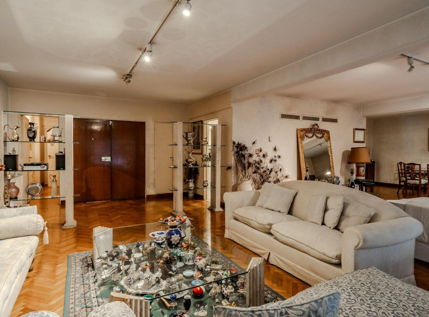 Foto de Venta Dpto Retiro 5 Amb.Coch.Balc.Patios Baulera, imagen 3