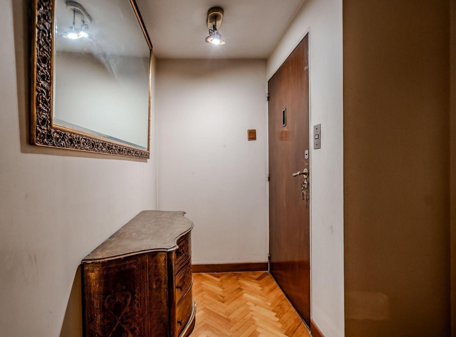 Foto de Venta Dpto Retiro 5 Amb.Coch.Balc.Patios Baulera, imagen 2