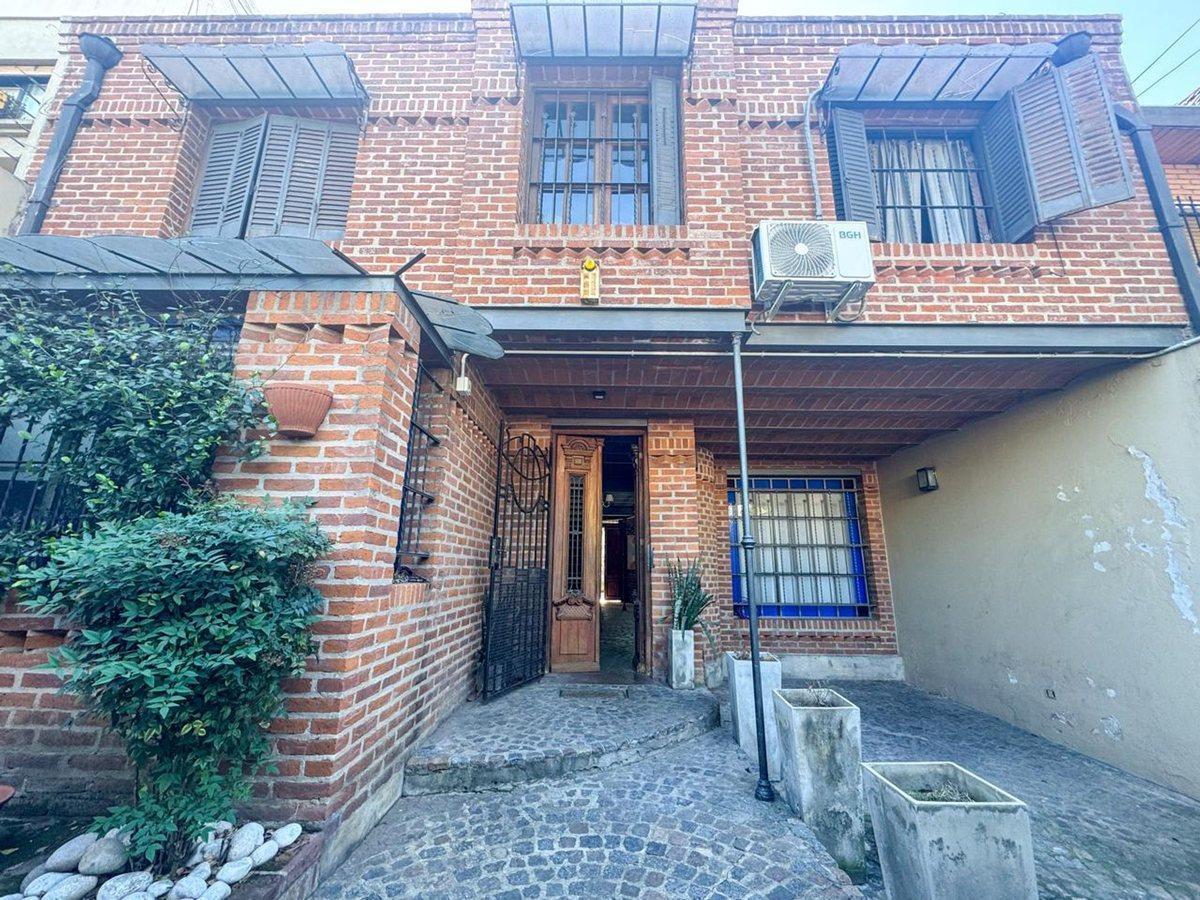 Foto de Venta Casa c/Cochera Jardín- Villa Devoto, imagen 1