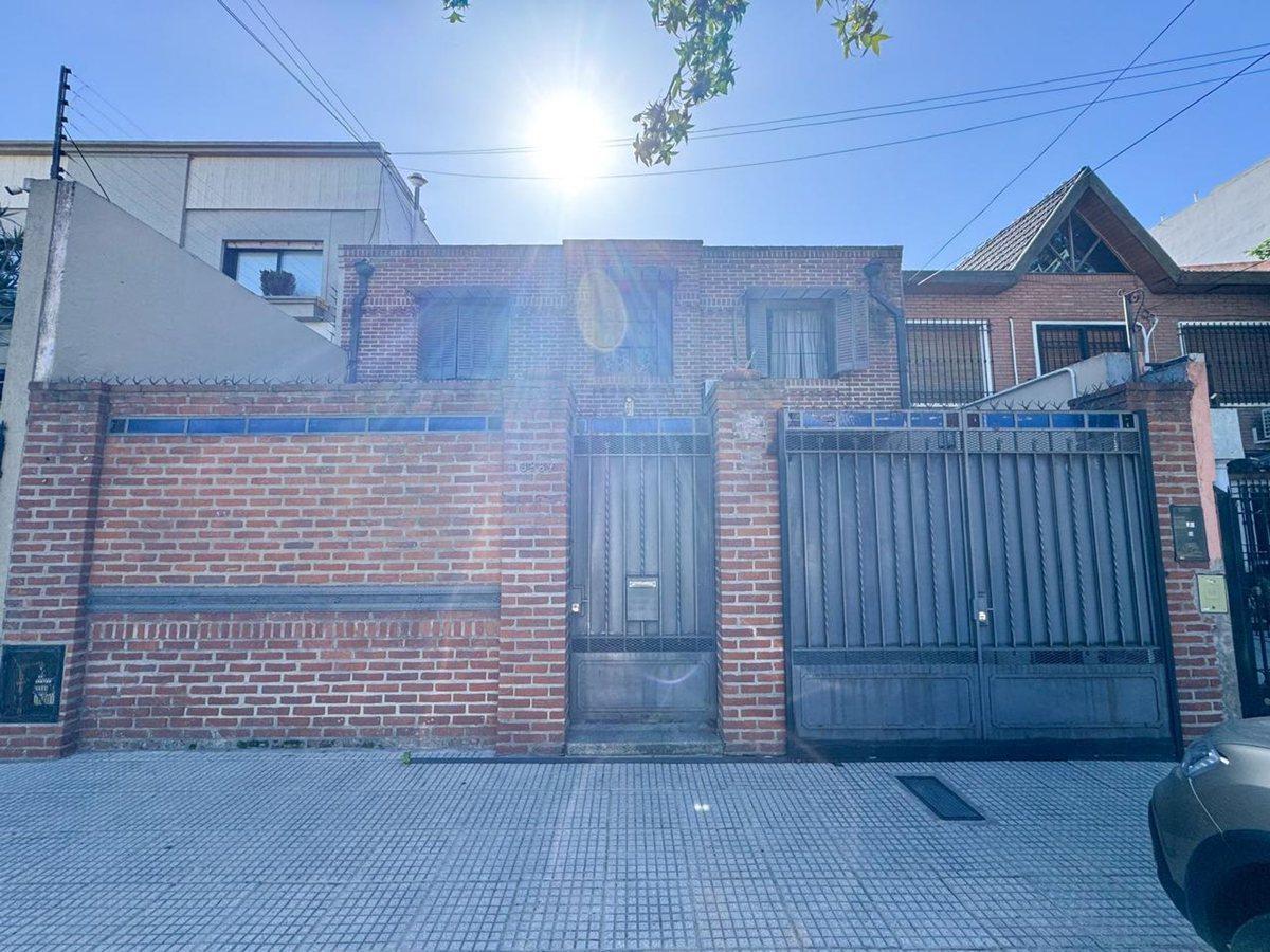 Foto de Venta Casa c/Cochera Jardín- Villa Devoto, imagen 2