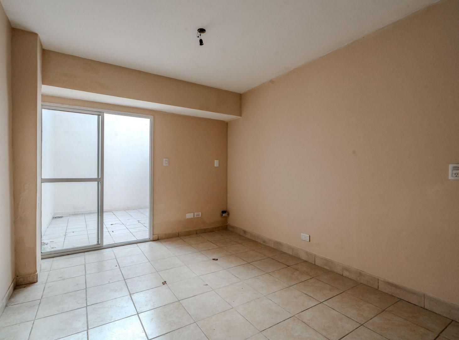 Foto de VENTA PH 2 AMB C/PATIO -APTO CRED- V.BALLESTER, imagen 5