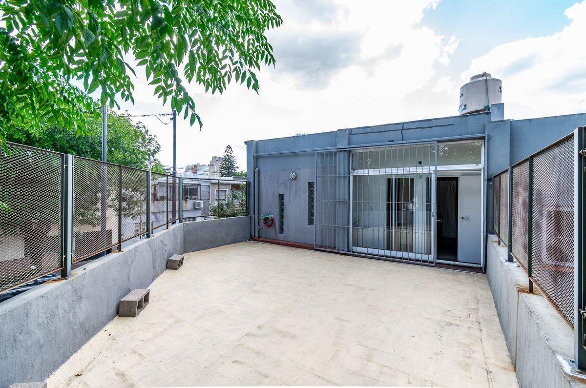 Foto de VENTA CASA 3 AMB C/GARAGE/TERRAZA VILLA PUEYRREDON, imagen 2