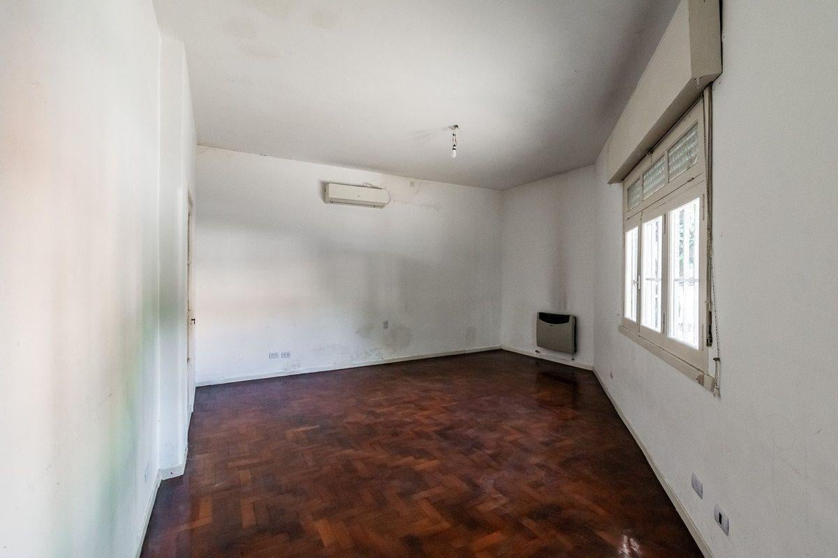 Foto de VENTA CASA 3 AMB C/GARAGE/TERRAZA VILLA PUEYRREDON, imagen 4