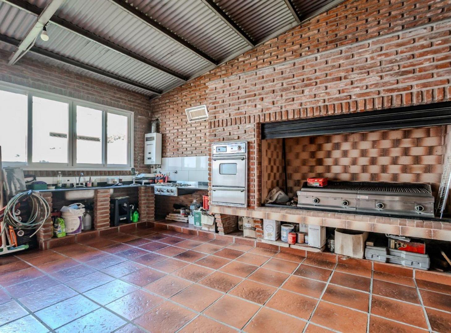 Foto de VENTA CASA 5 AMB VILLA DEVOTO- 2 COCHERAS, imagen 4