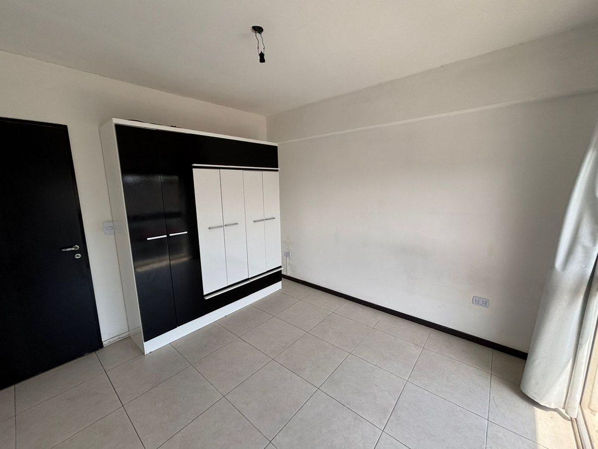 Foto de VENTA DEPTO 2 AMB AMPLIO - LINIERS-, imagen 5
