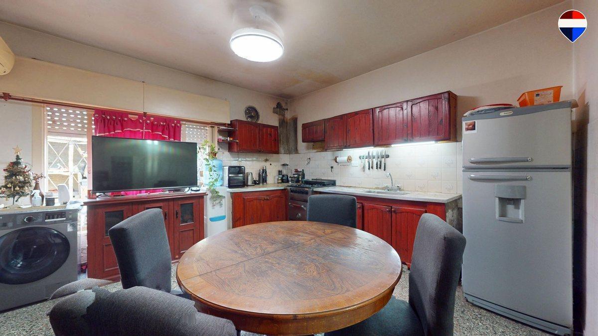 Foto de VENTA CASA 2 AMBIENTES CON LOCAL EN MORON, imagen 5