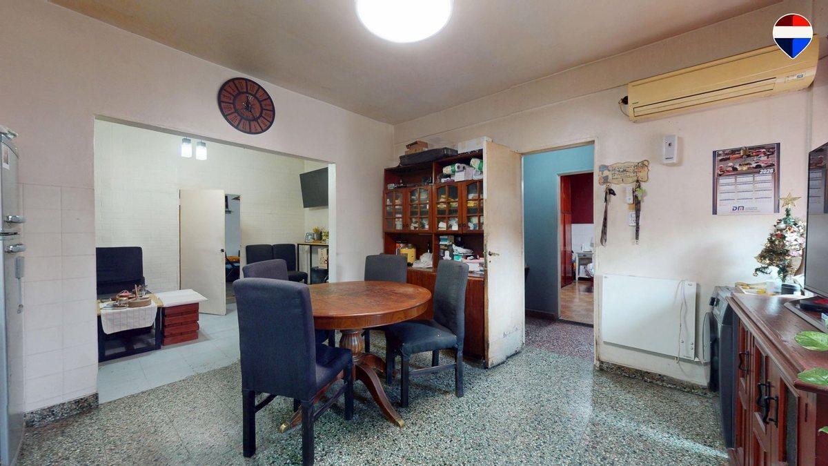 Foto de VENTA CASA 2 AMBIENTES CON LOCAL EN MORON, imagen 4