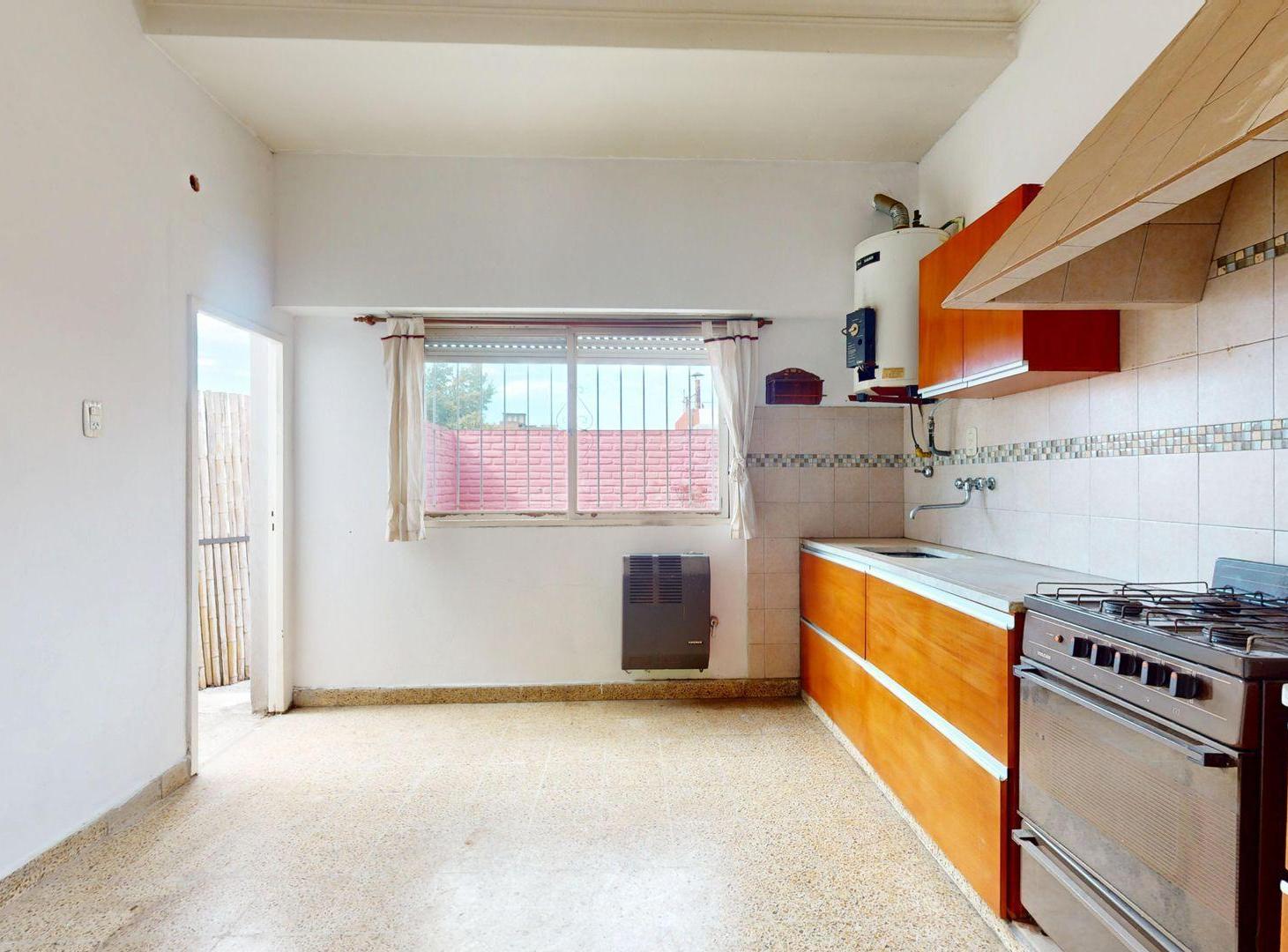 Foto de VENTA PH 3 AMBIENTES CIUDADELA AP CRED, imagen 3