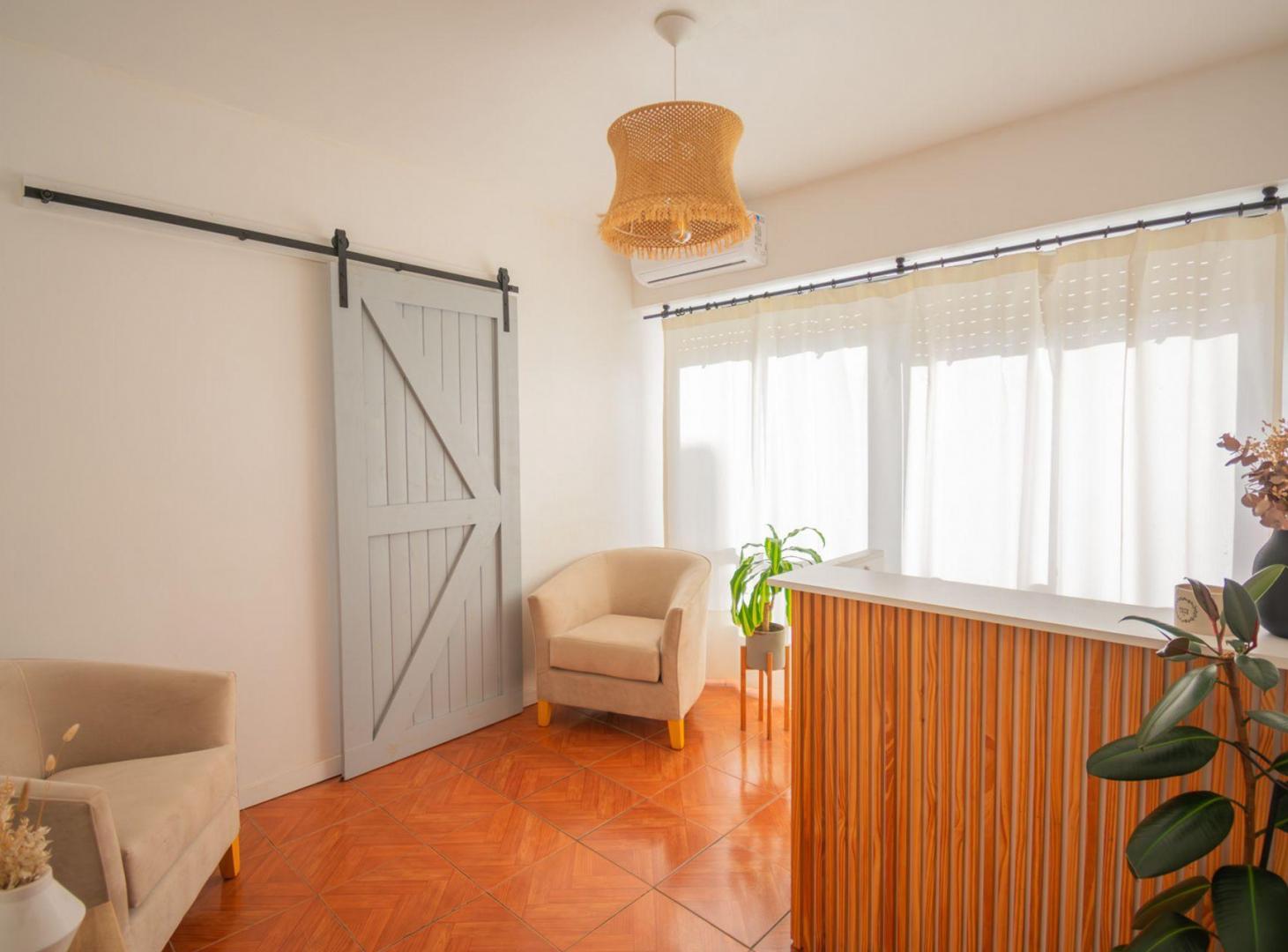 Foto de VENTA DEPTO 2AMB MODERNO Y MUY LUMINOSO CABALLITO, imagen 1