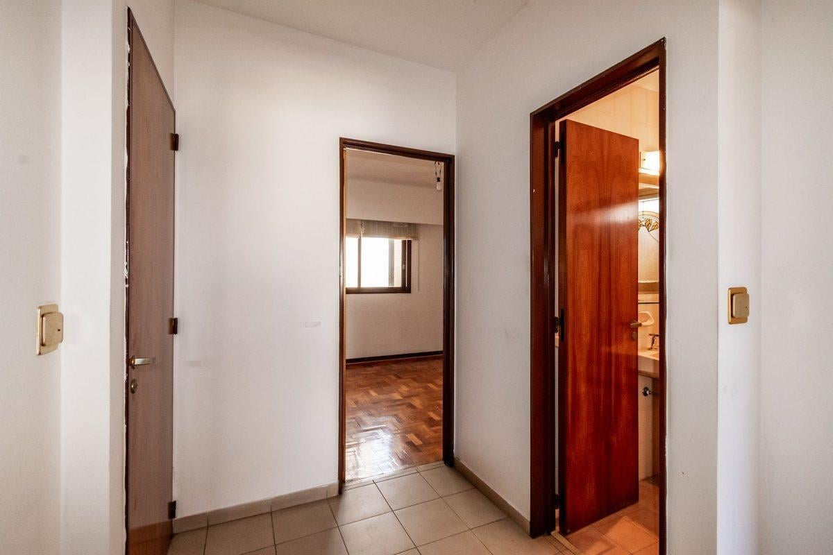 Foto de VENTA 4 AMB -BALCÓN- COCHERA-BAULERA-V. PUEYRREDÓN, imagen 3