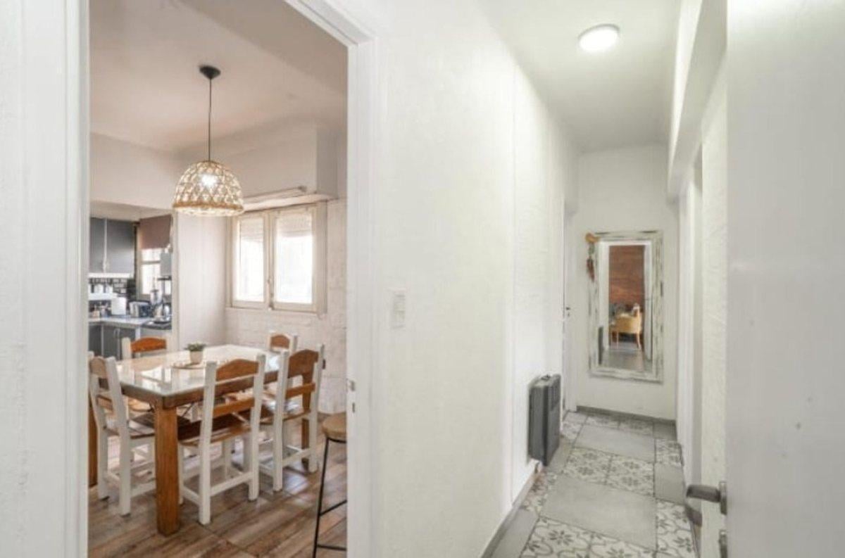Foto de VENTA DEPARTAMENTO 4 AMBIENTES EN DEVOTO C BALCON, imagen 5