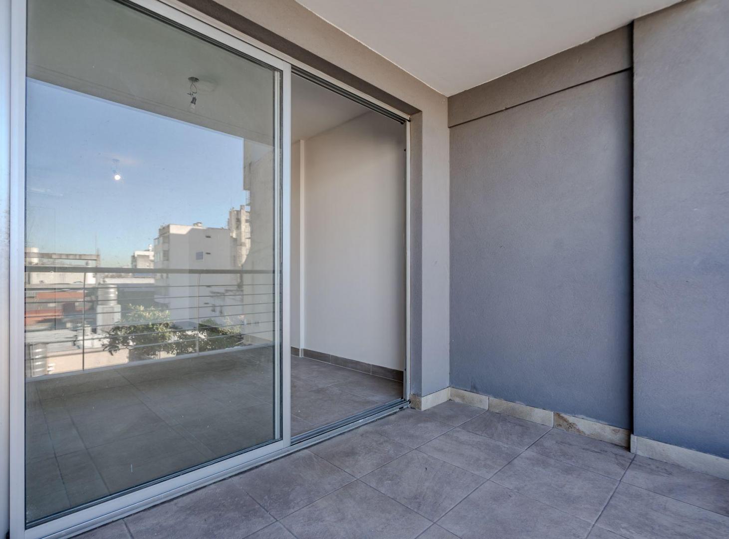 Foto de EXCELENTE SEMIPISO 3 AMB BCON TERRAZA V GRAL MITRE, imagen 5