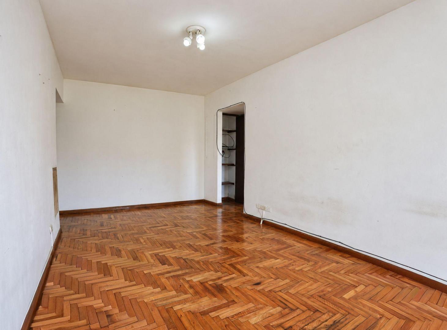 Foto de VENTA DEPARTAMENTO 2 AMB EN PATERNAL CON BALCON, imagen 2