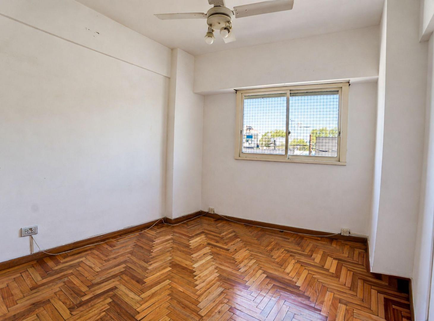 Foto de VENTA DEPARTAMENTO 2 AMB EN PATERNAL CON BALCON, imagen 3