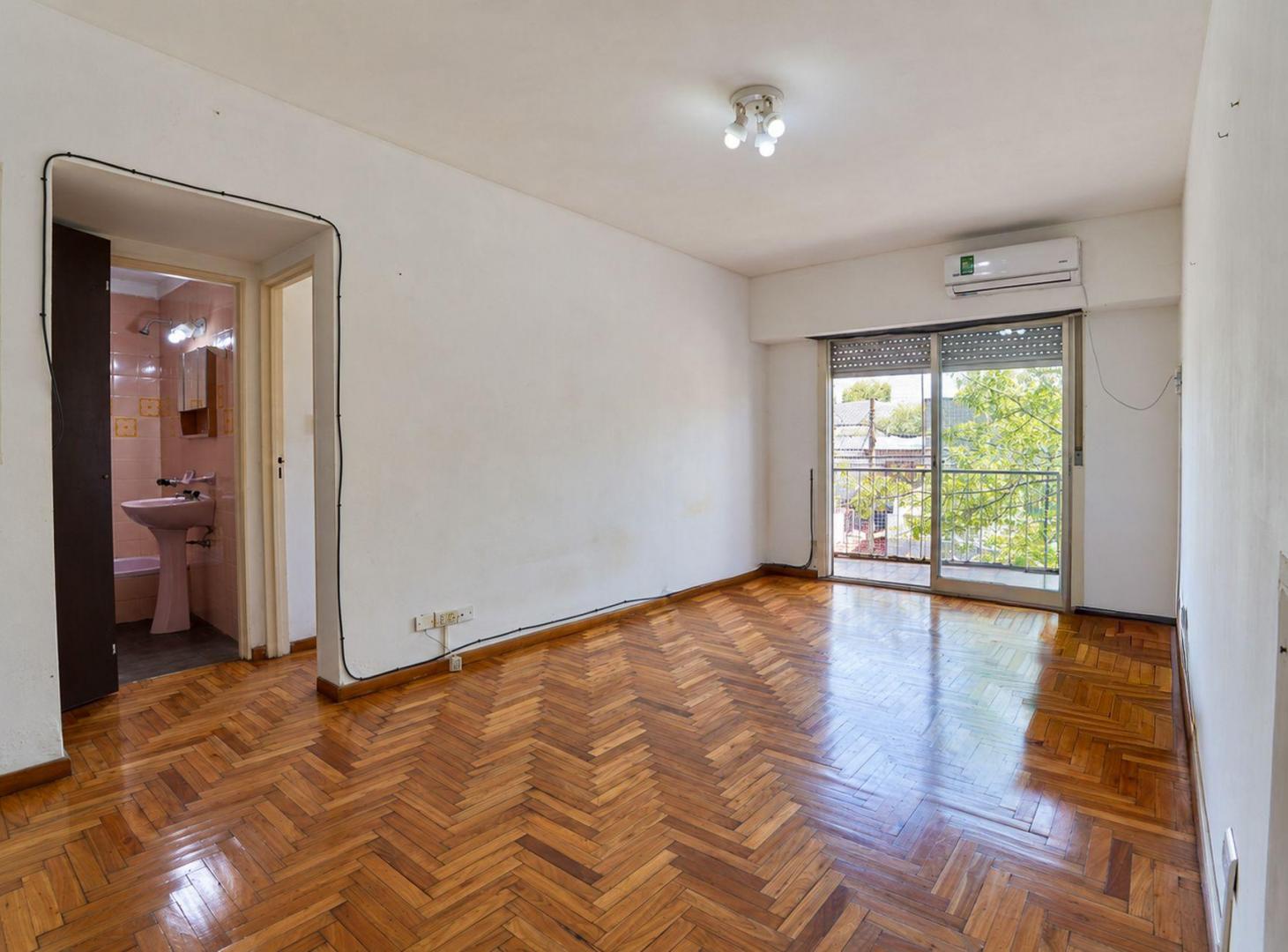 Foto de VENTA DEPARTAMENTO 2 AMB EN PATERNAL CON BALCON, imagen 1