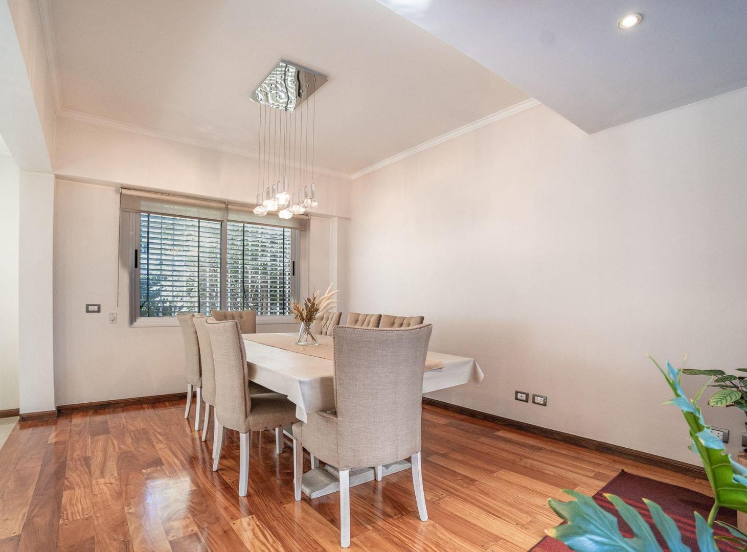 Foto de Casa 4 Amb 2 planta Venta en Caseros Apto credito, imagen 5