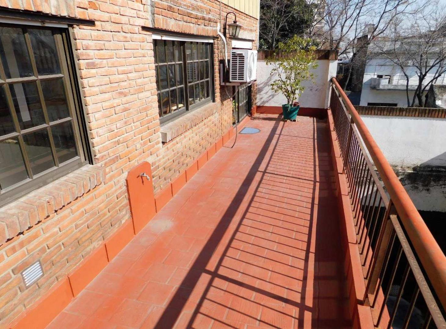 Foto de VENTA PH 3 AMB DUPLEX BALCON TERRAZA V. PUEYRREDON, imagen 3