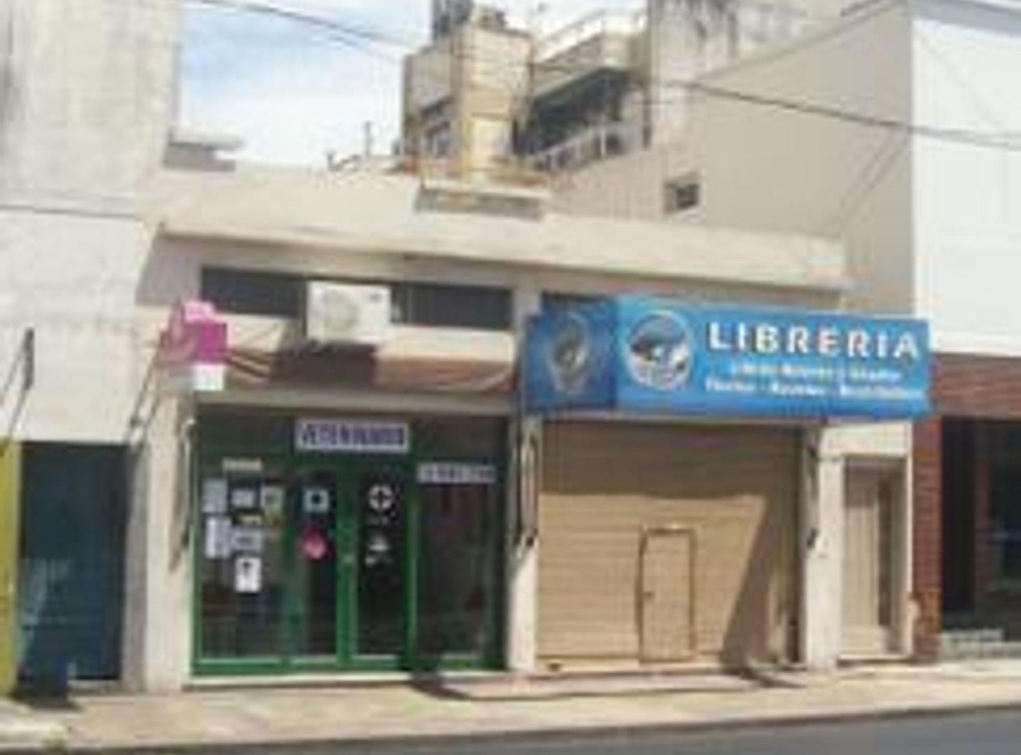 Foto de VENTA EN BLOCK 2 LOCALES CON VIVIENDA VILLA REAL, imagen 1