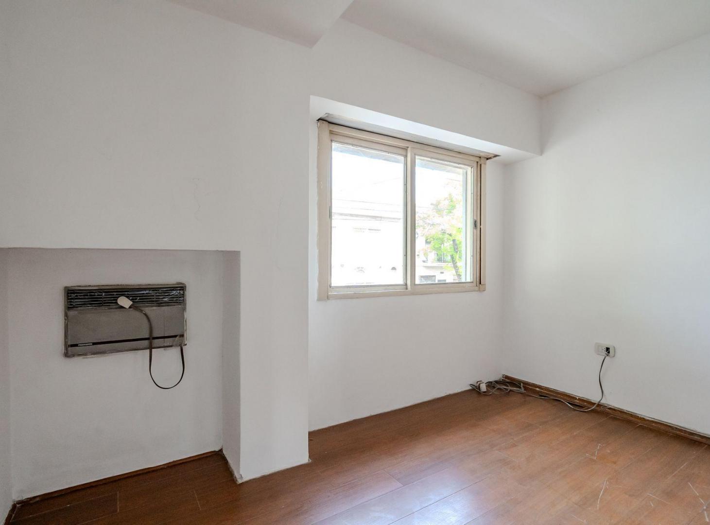 Foto de Venta PH 2 amb con terraza propia Villa Lauro, imagen 4