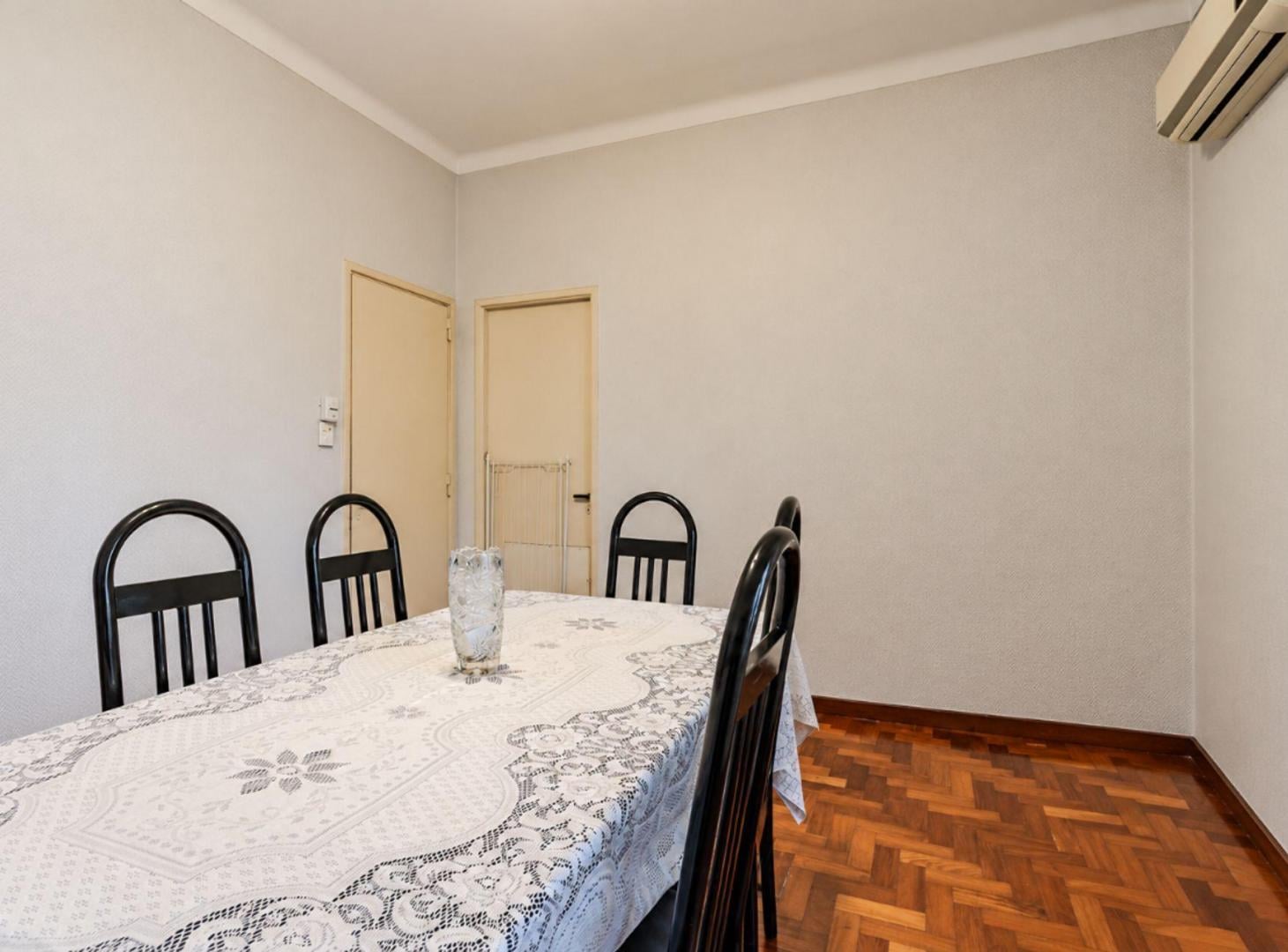 Foto de VENTA PH 3 AMB C/PATIO Y TERRAZA-APTO CRED-DEVOTO, imagen 3