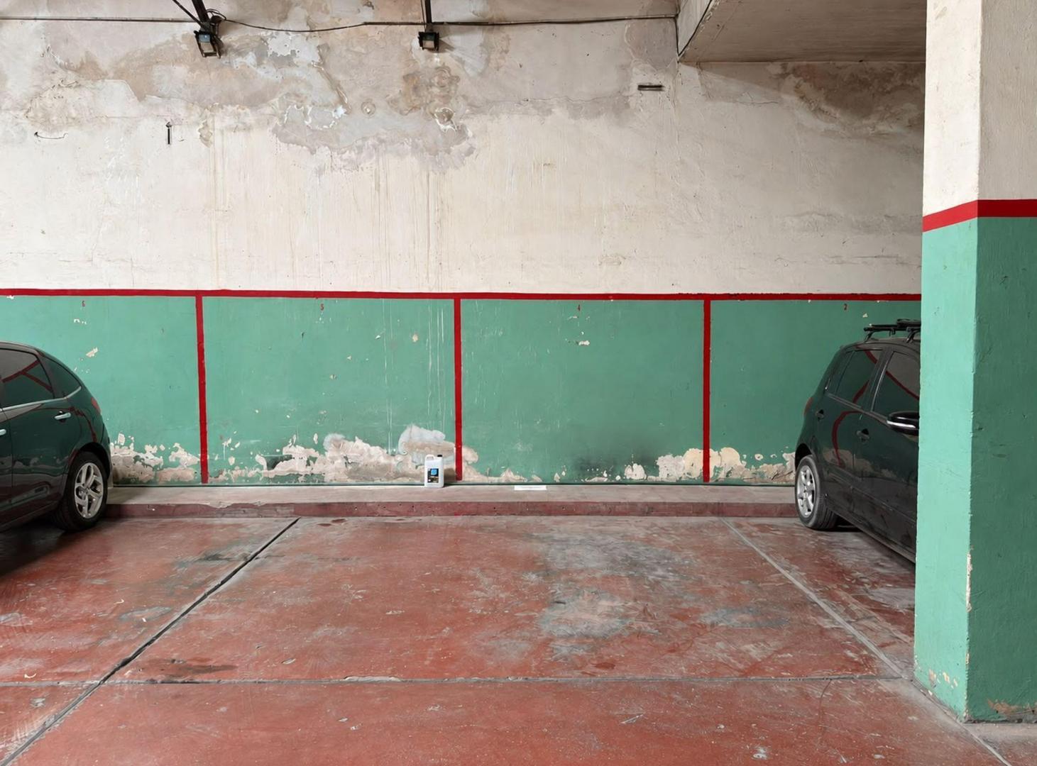 Foto de COCHERA EN VENTA BOEDO CUBIERTA PORTON AUTOMATICO, imagen 4