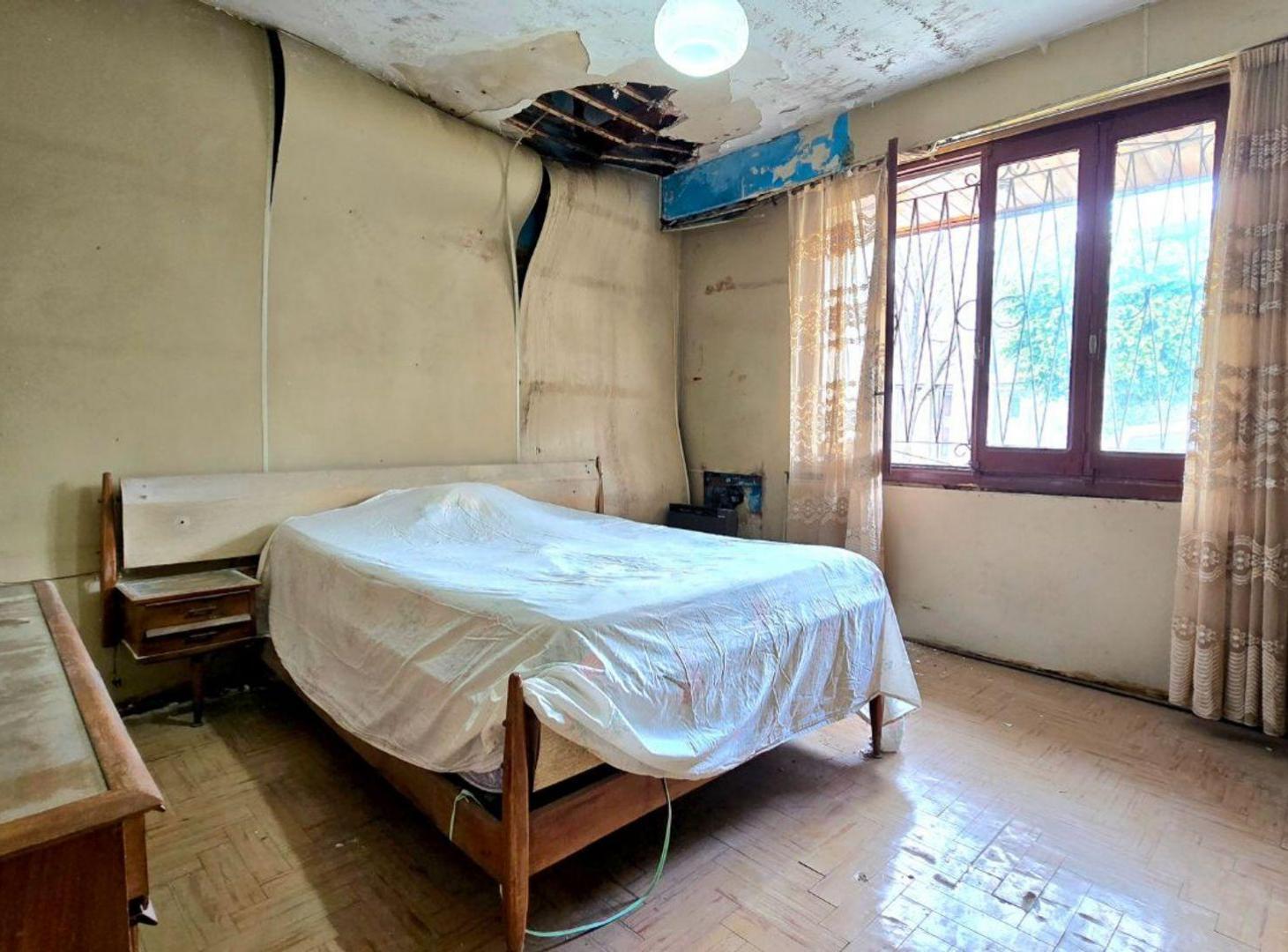 Foto de Venta Casa 3 amb cochera A Refaccionar Villa Maipú, imagen 2