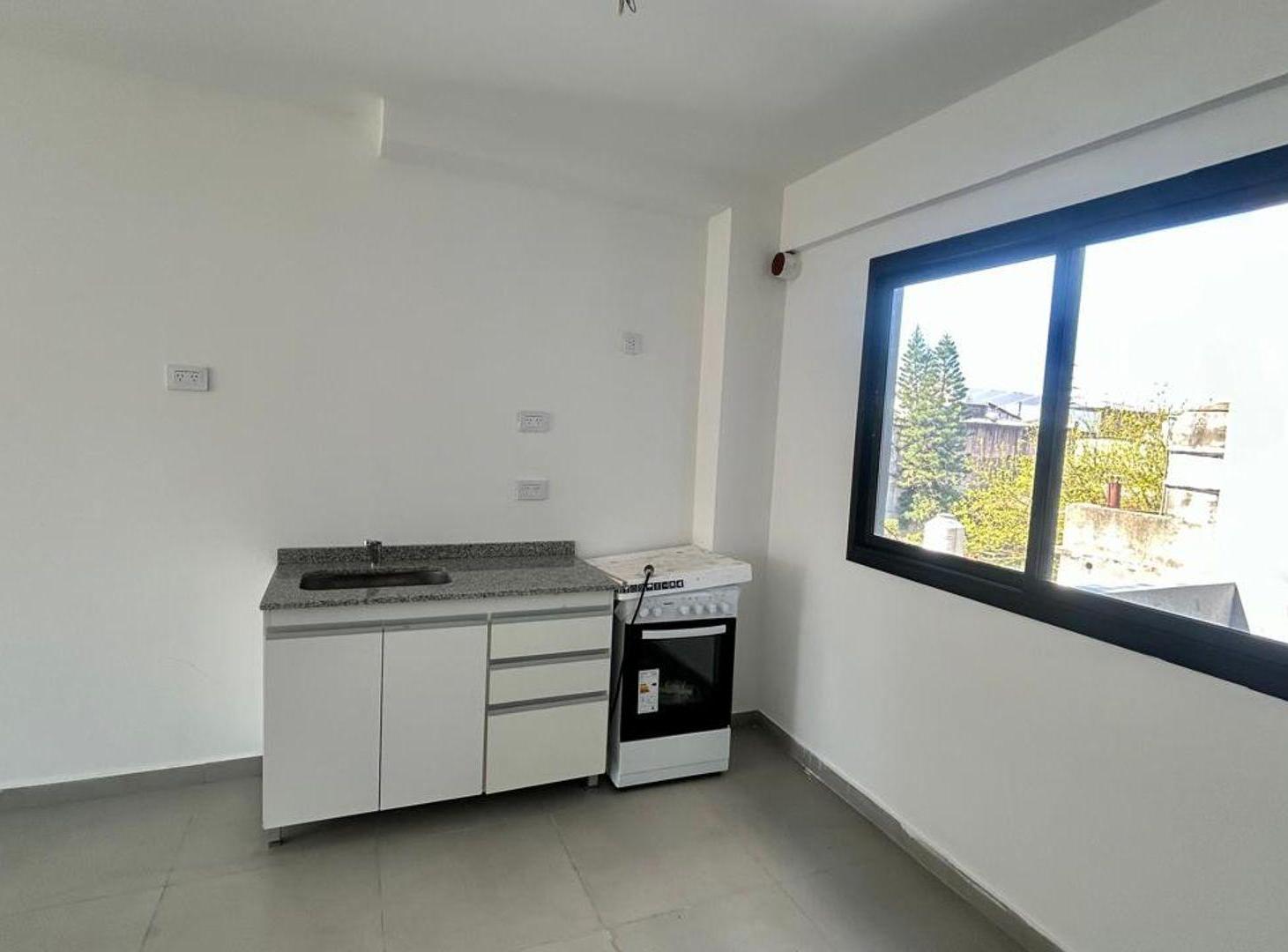 Foto de 3 AMB VENTA PARQUE CHAS CON BALCON Y BAULERA, imagen 3