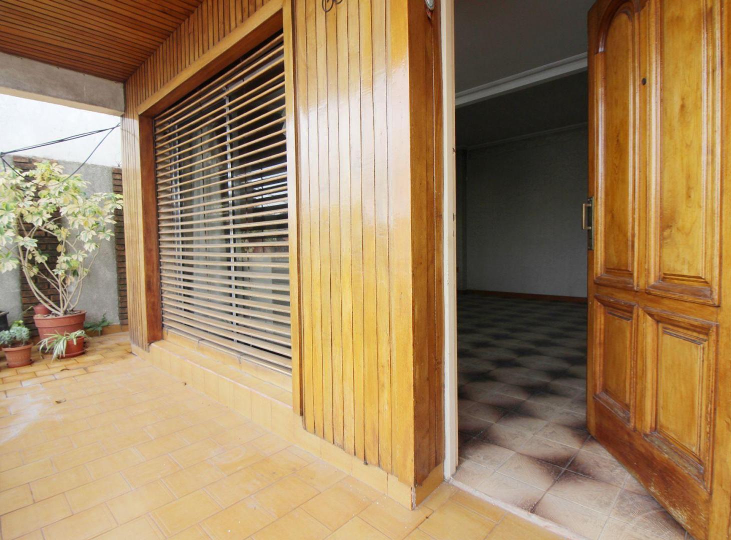 Foto de VENTA PH 4 AMB.EN RAMOS MEJIA CON QUINCHO, imagen 4