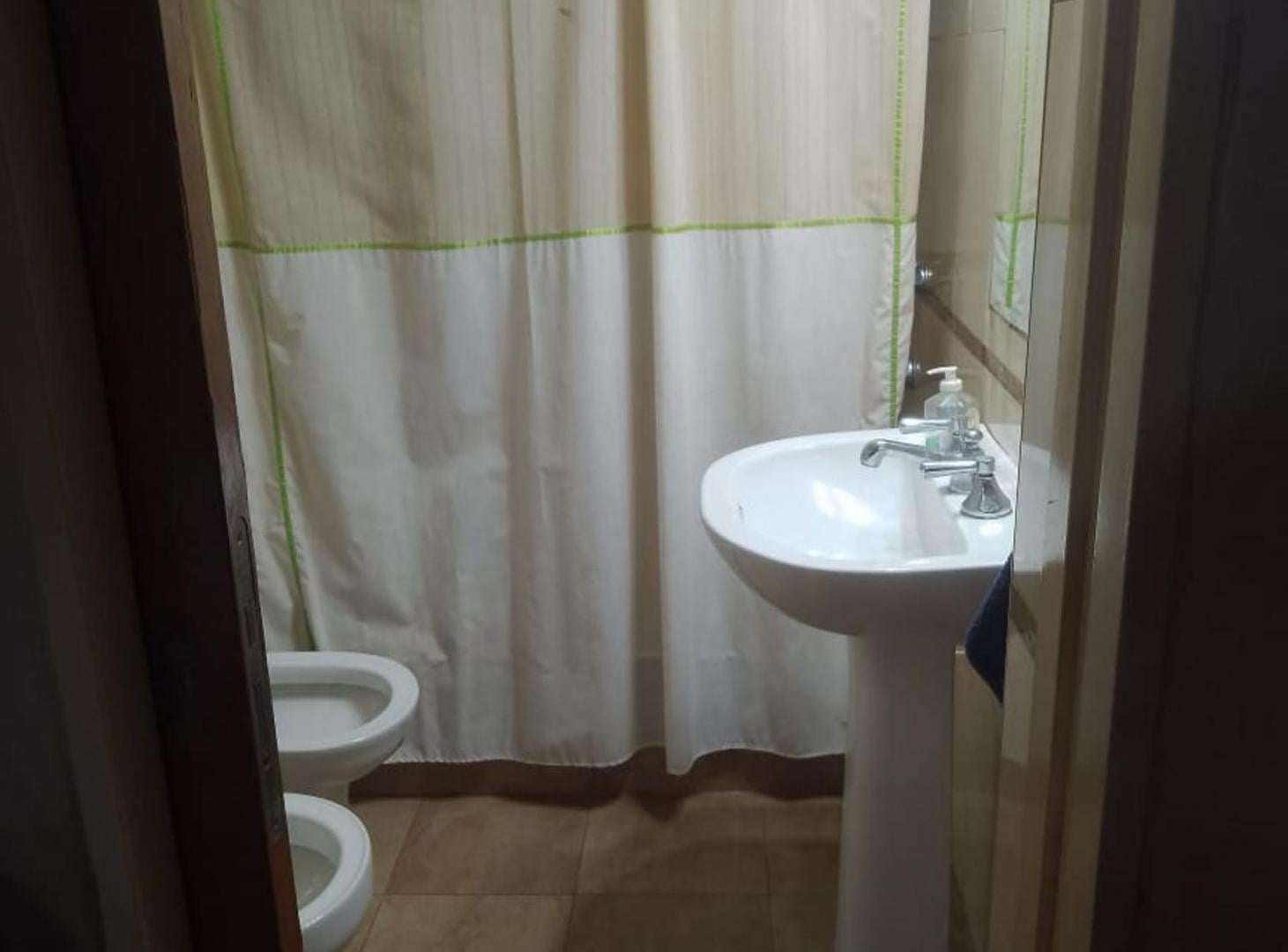 Foto de VENTA CASA EN DOS PLANTAS EN SAENZ PEÑA, imagen 4